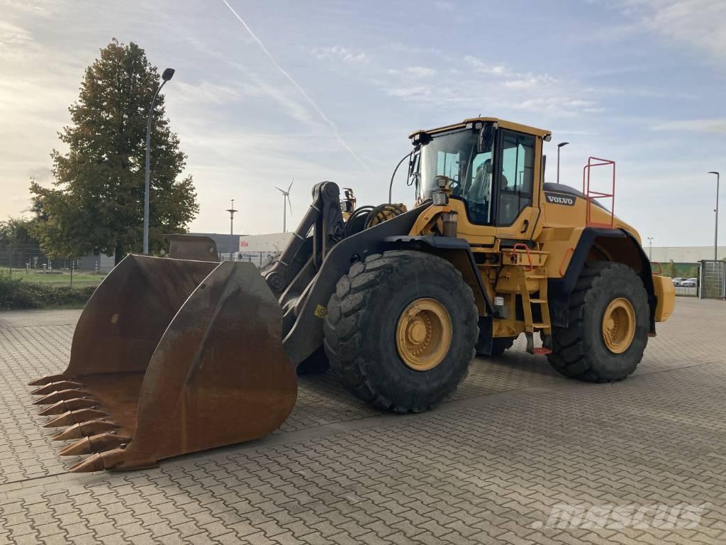 Volvo L 220 H  휠로우더
