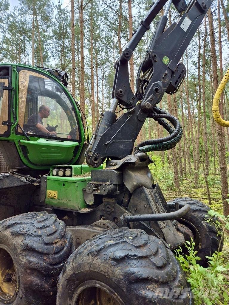 John Deere 1170 E 원목 하베스터