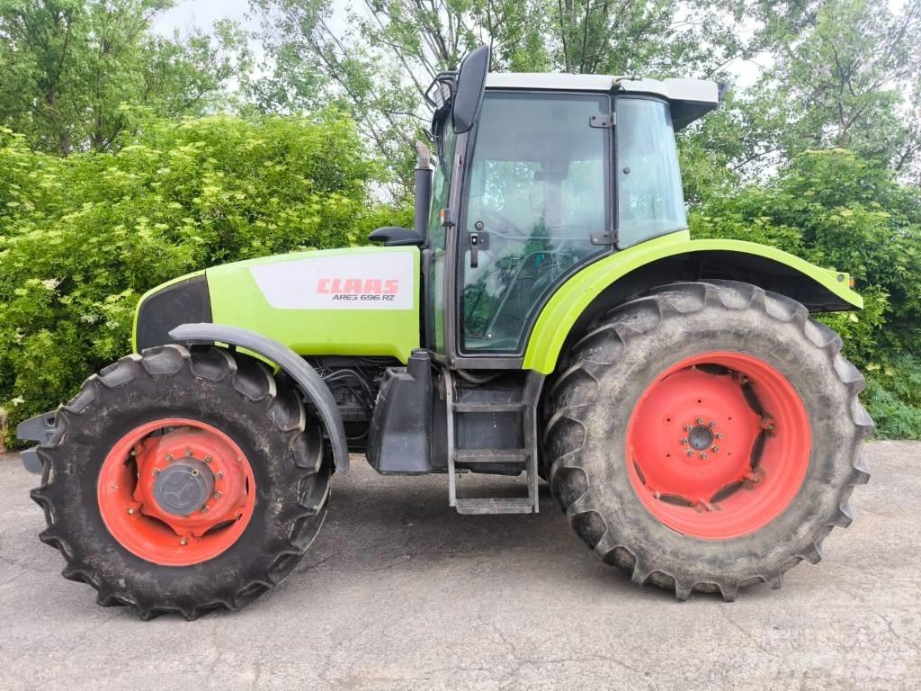 CLAAS Ares 696 RZ 트랙터