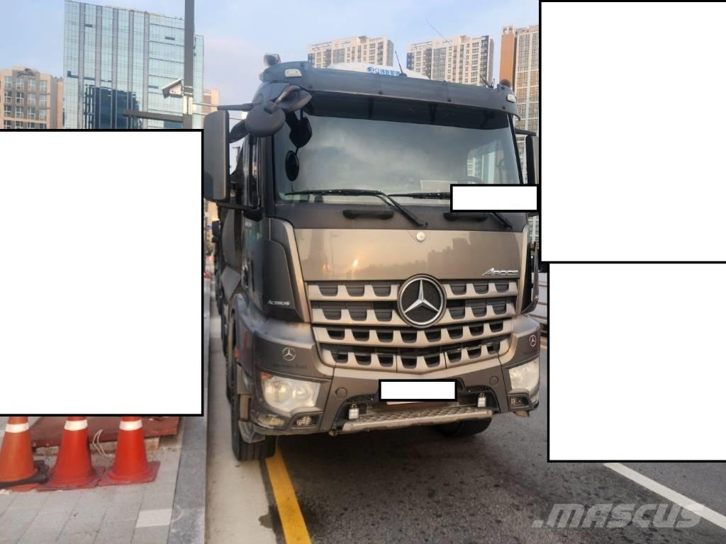 Mercedes-Benz 3951K 건설현장 덤프트럭