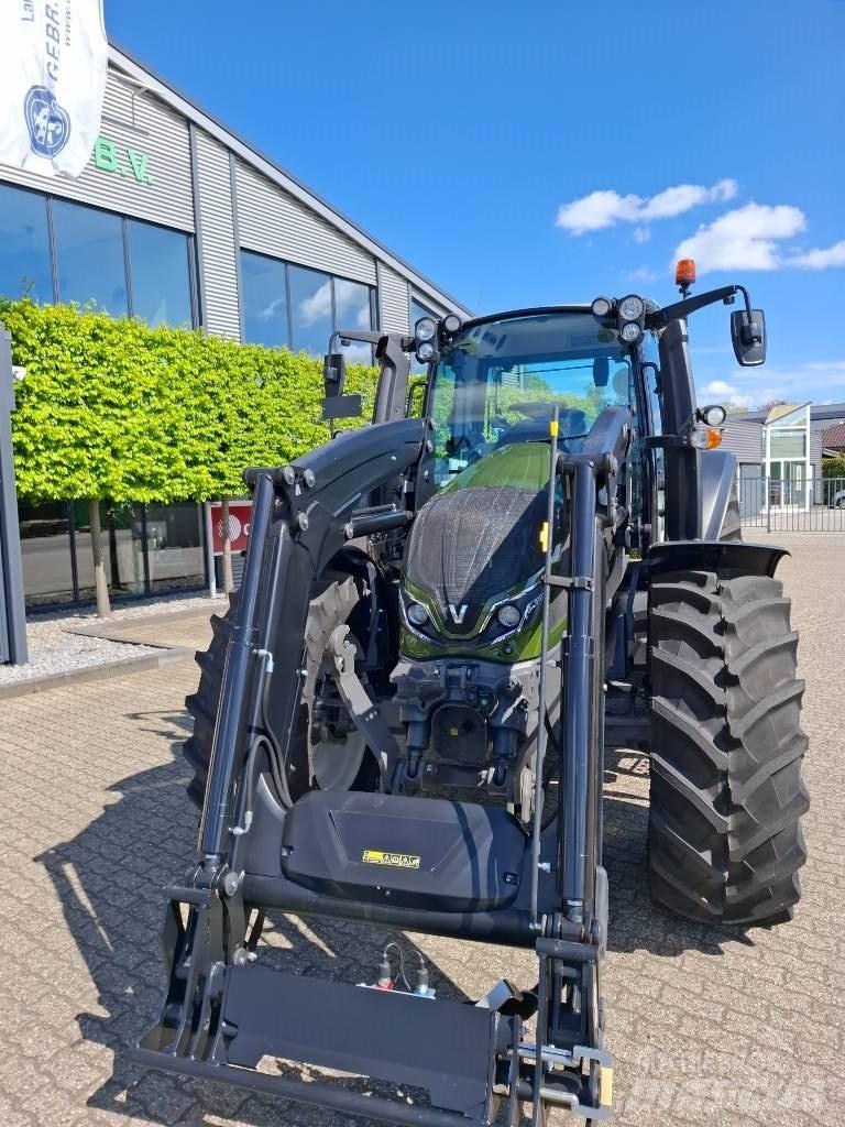 Valtra G 125 Active 트랙터