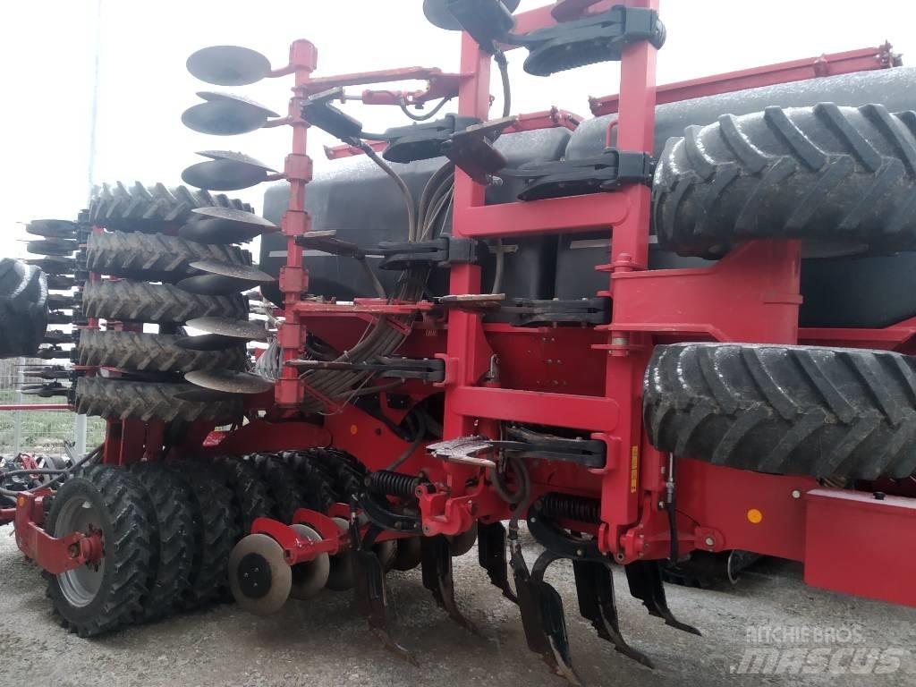 Horsch Focus 6 TD 드릴