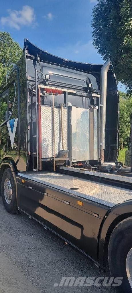 Scania R660 훅 리프트 트럭