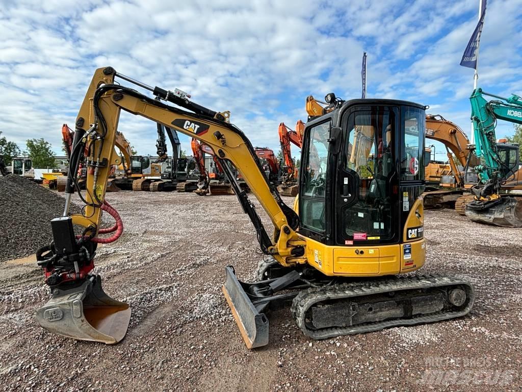 CAT 303.5 E CR 소형 굴삭기 7톤 미만