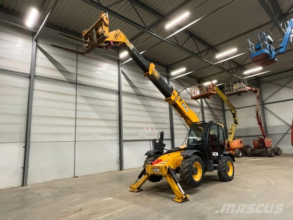 JCB 535-125 텔러 핸들러