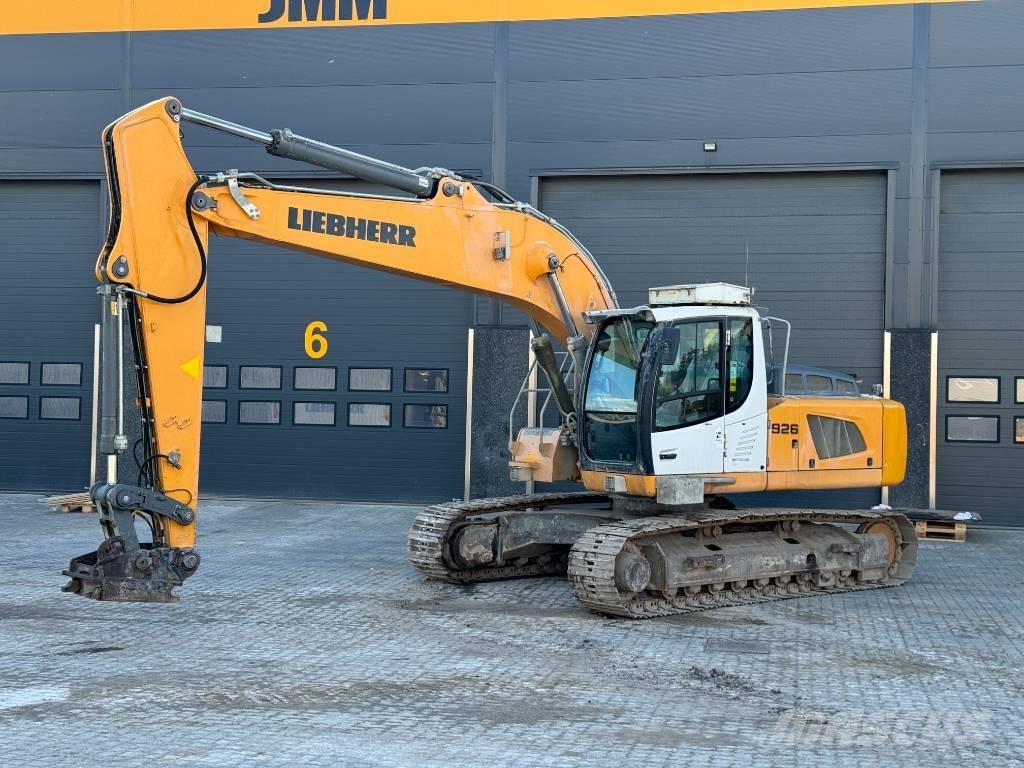 Liebherr R 926 LC 대형 굴삭기 29톤 이상