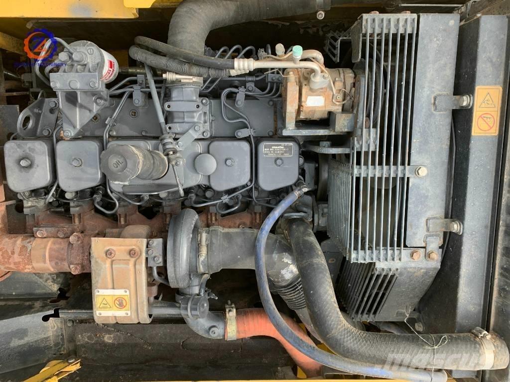 Komatsu PC 300 대형 굴삭기 29톤 이상