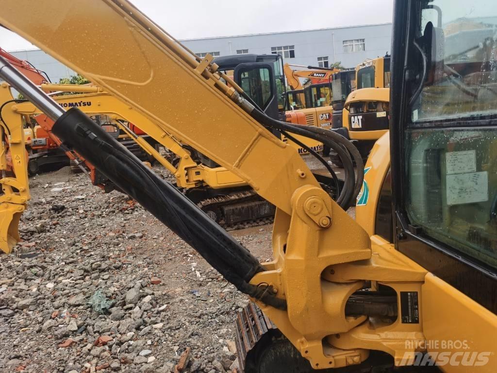 CAT 303.5E 소형 굴삭기 7톤 미만