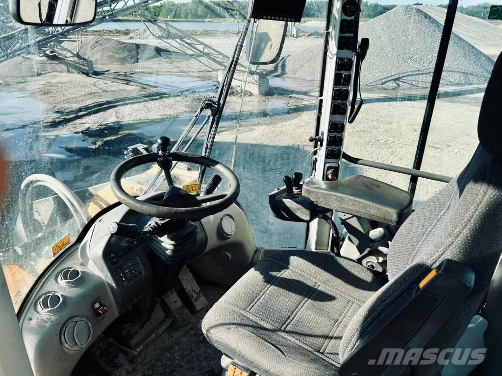 Volvo L 180 G  휠로우더