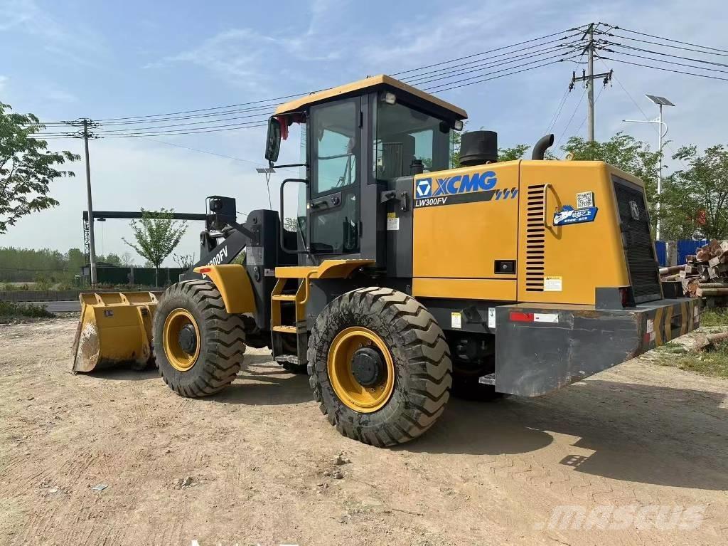 XCMG LW 300 F  휠로우더