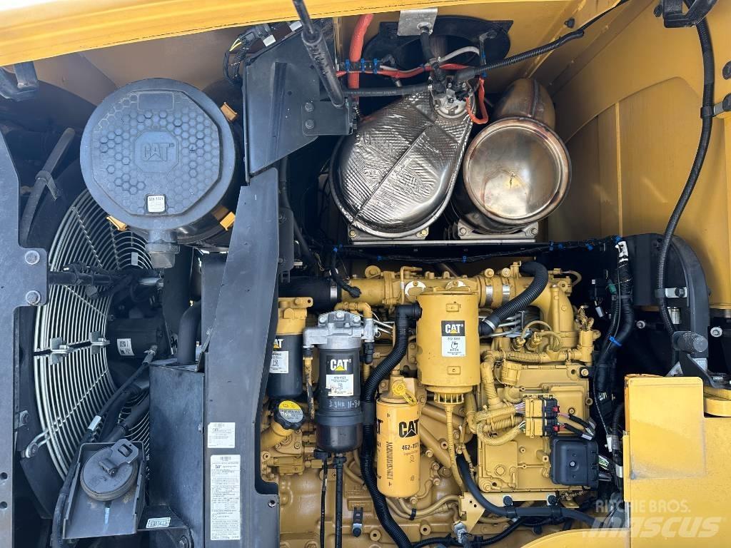 CAT 938M  휠로우더