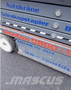 SkyJack SJ III 4626 가위형 리프트