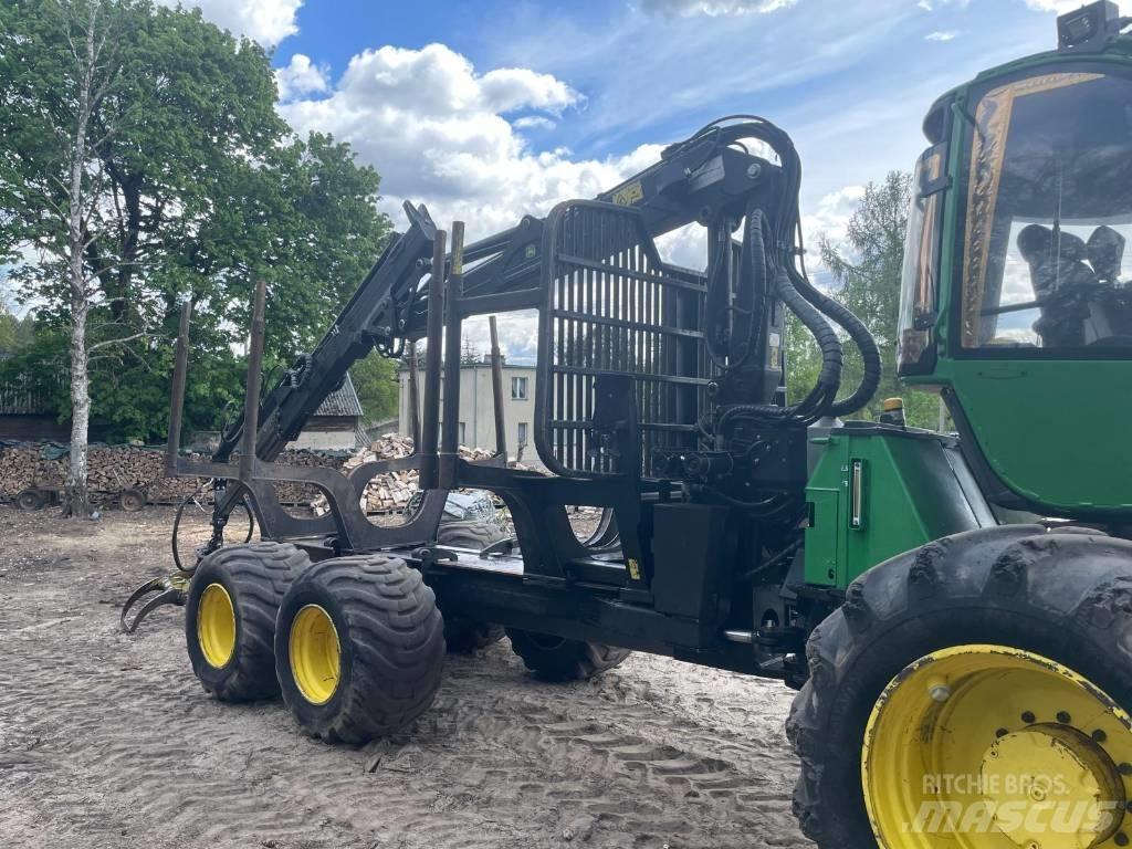 John Deere 1010 E 원목 포워더