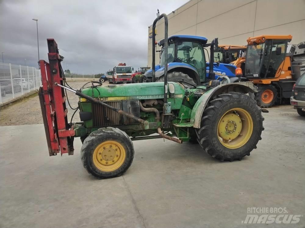 John Deere 2450 트랙터