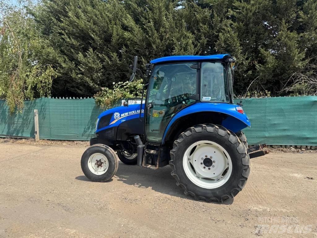 New Holland T 4.65 트랙터