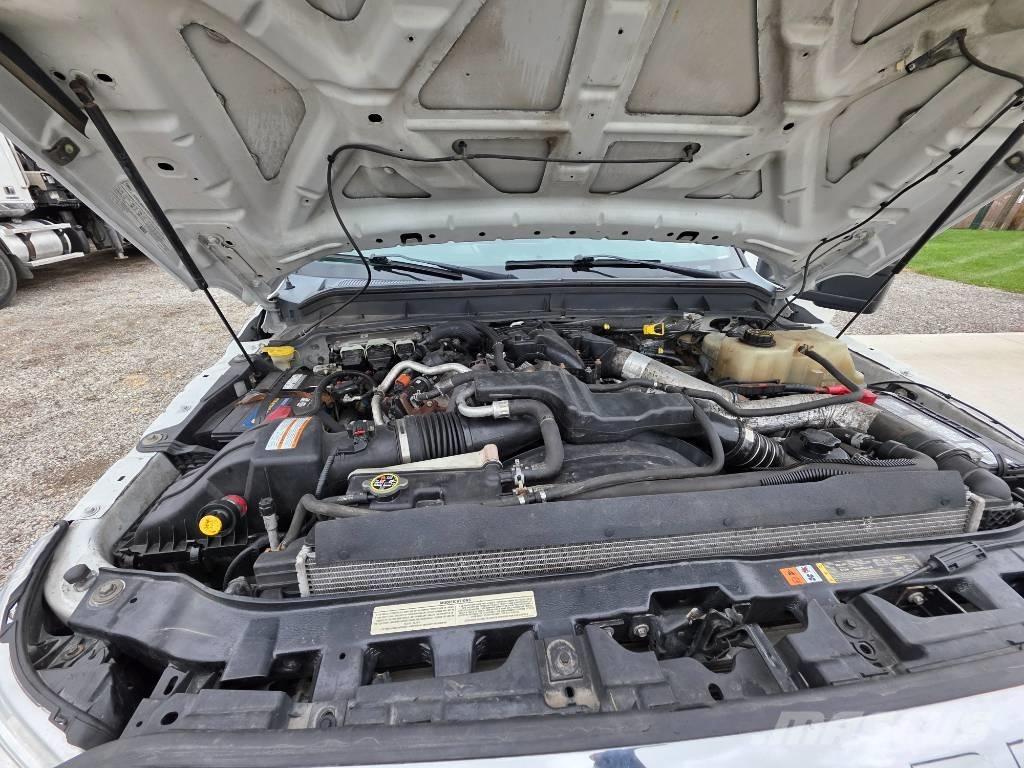 Ford F 550 시립/다목적 차량