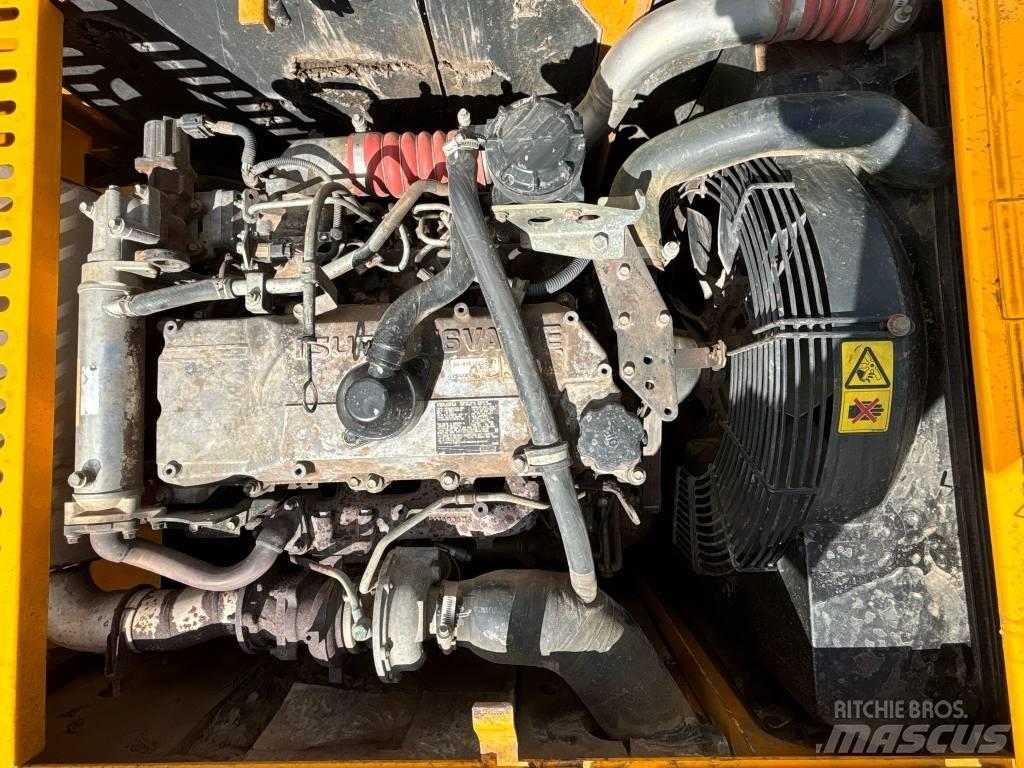 JCB JS 260 LC 대형 굴삭기 29톤 이상