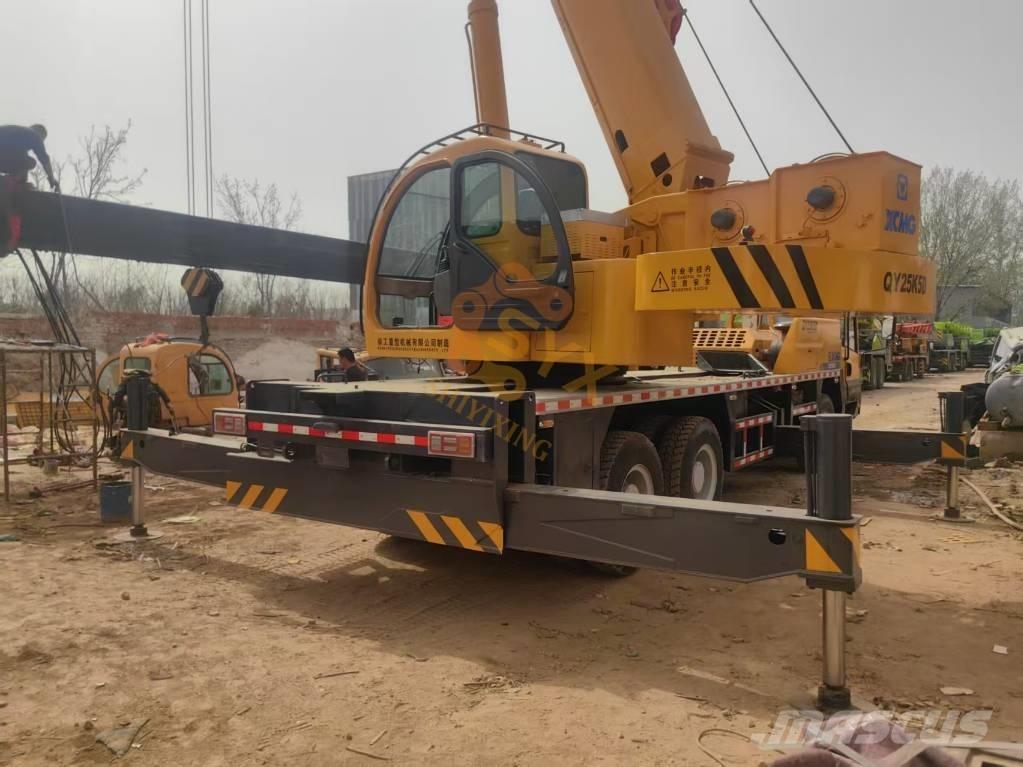 XCMG QY25K5D_1 A/T 크레인