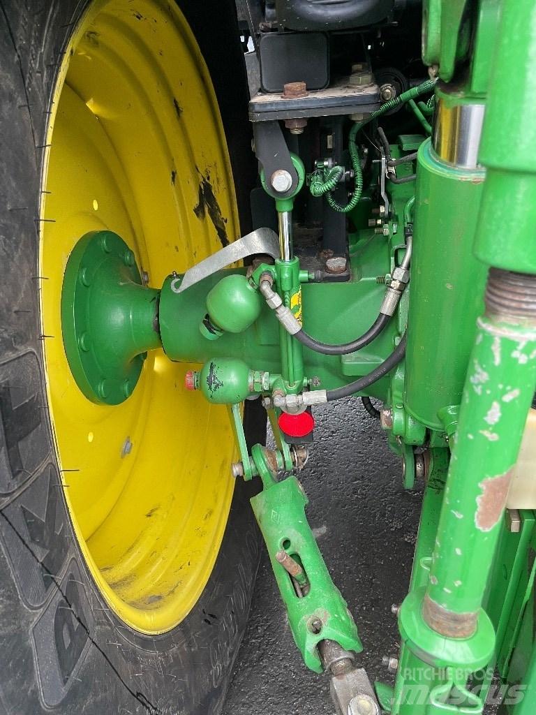 John Deere 6125R 트랙터