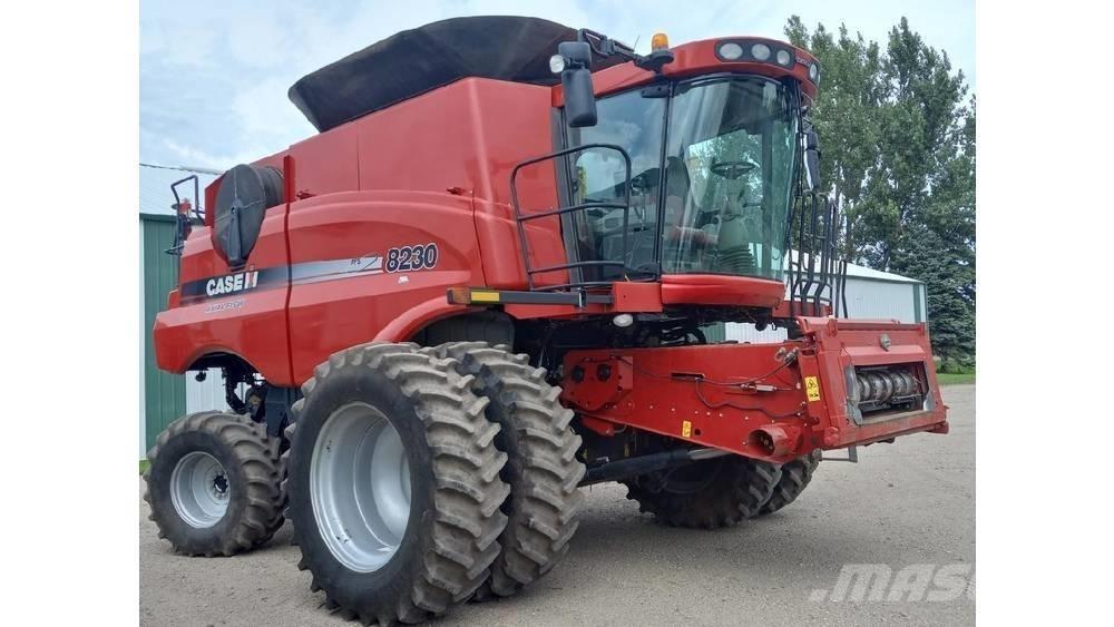 Case IH 8230 콤바인 수확기