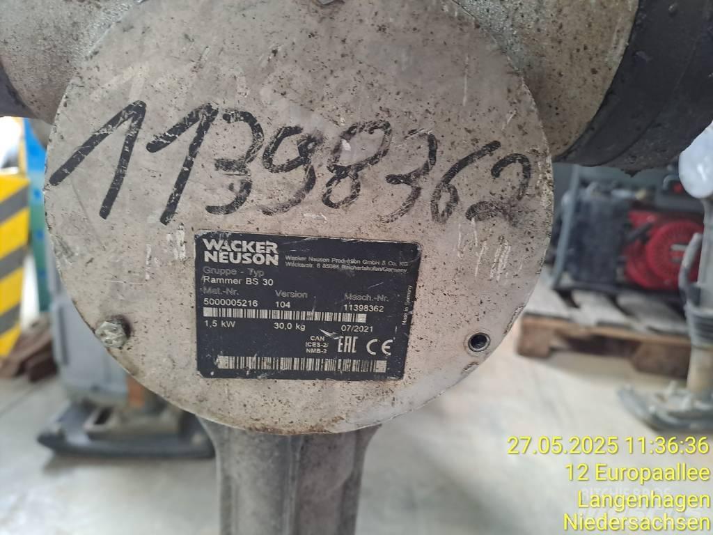 Wacker Neuson BS30 탬퍼