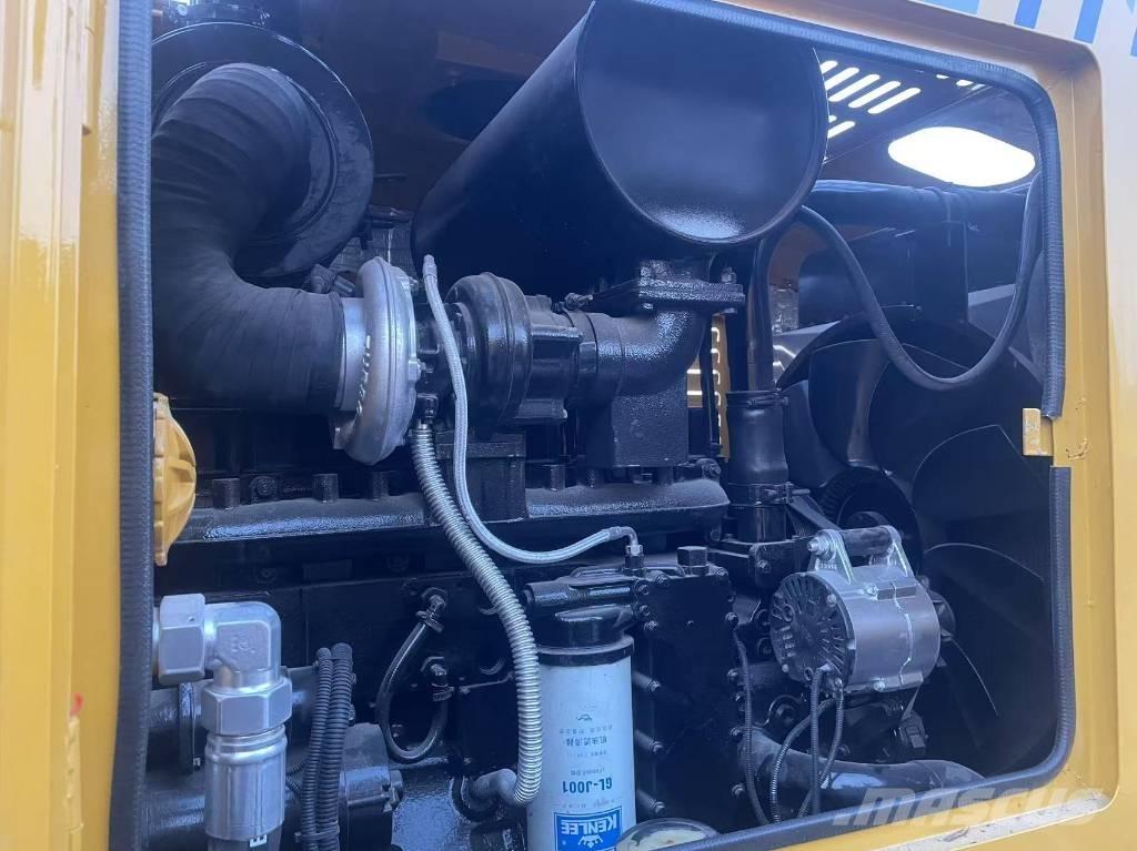 XCMG GR 215 그레이더