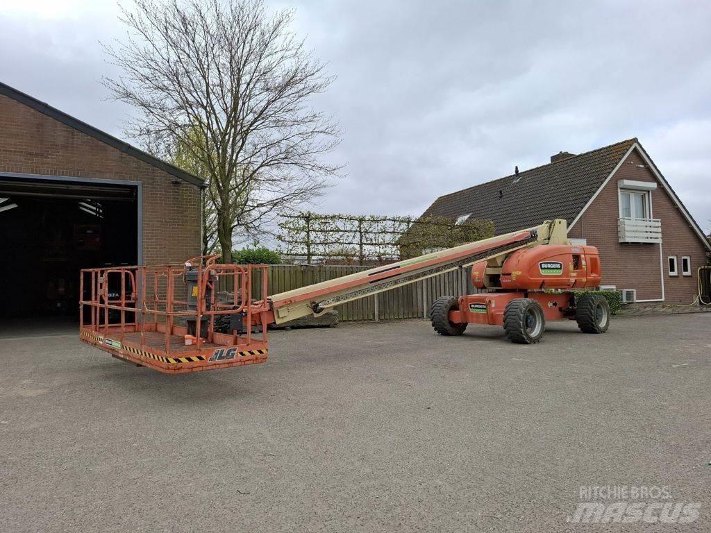 JLG 680S 견인식 전동이동 리프트