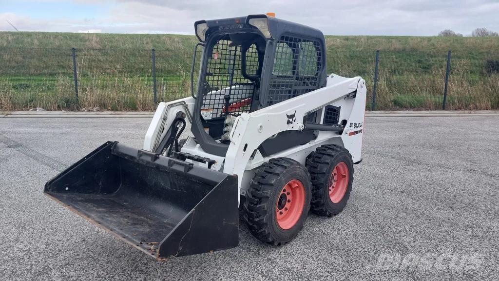 Bobcat S450  휠로우더