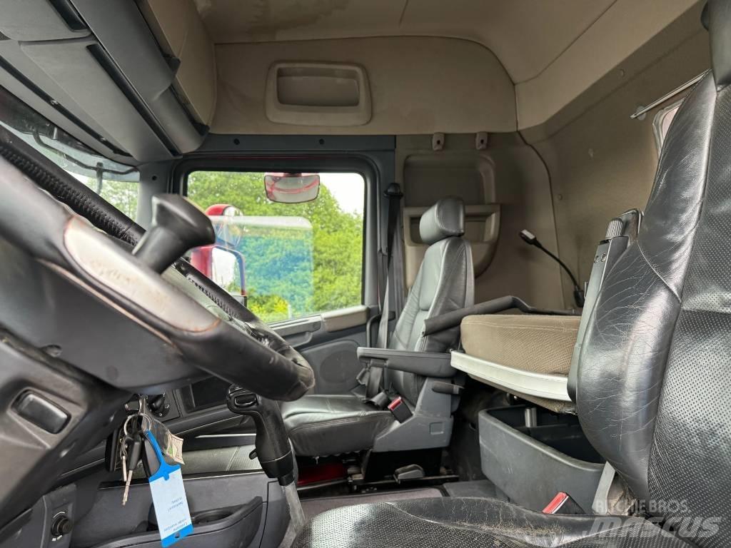 Scania R 560 목재 트럭