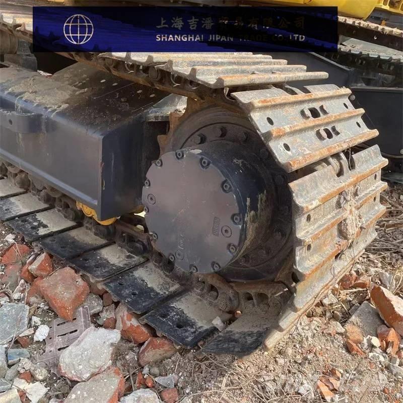 Komatsu PC 138 US 중형굴삭기 7톤-28톤