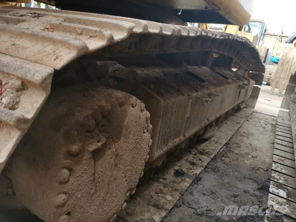 Komatsu PC 220 LC-7 대형 굴삭기 29톤 이상