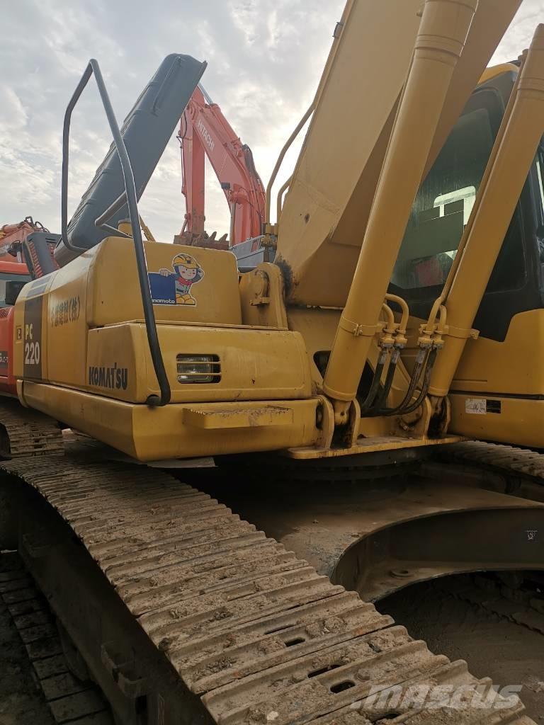 Komatsu PC 220 LC-7 대형 굴삭기 29톤 이상