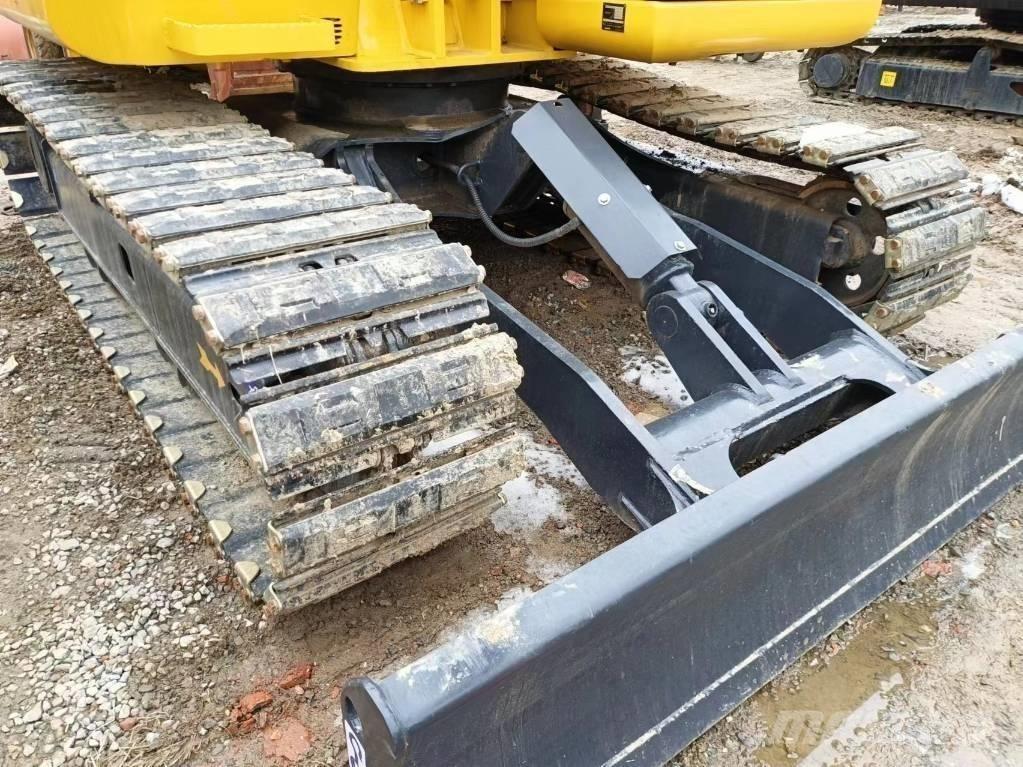 Komatsu PC 70-8 대형 굴삭기 29톤 이상