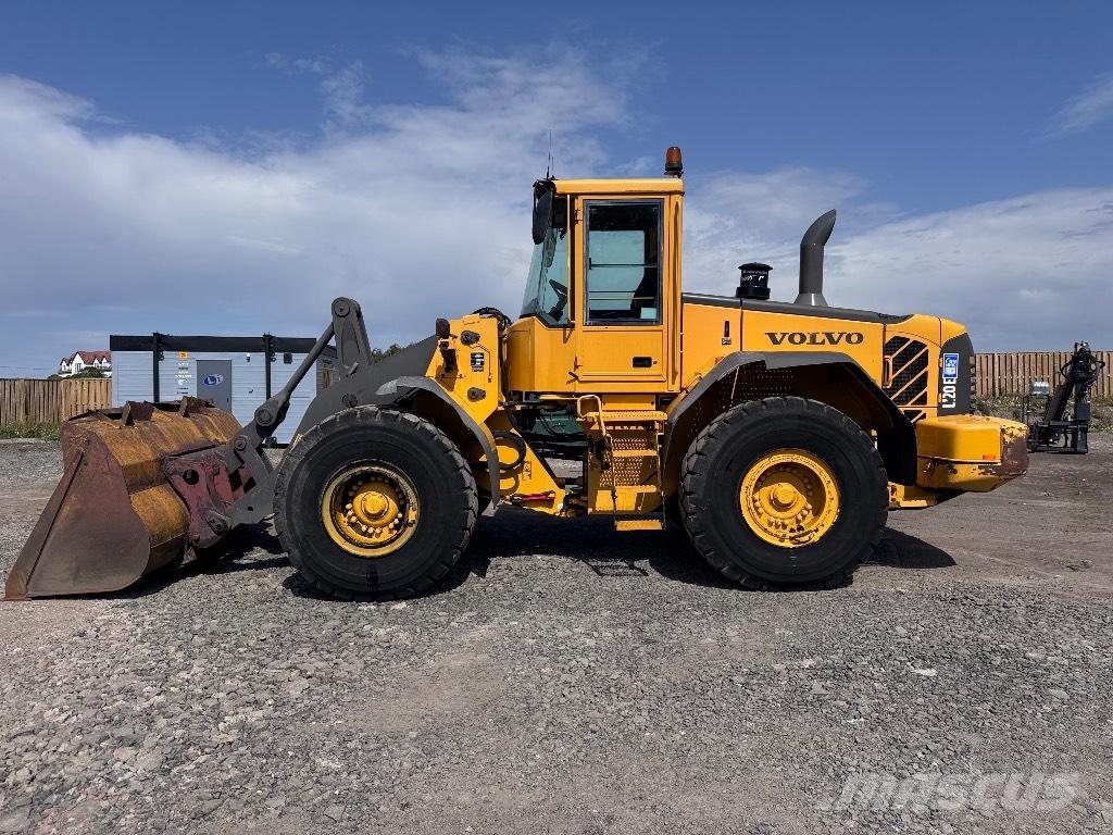 Volvo L 120 E  휠로우더
