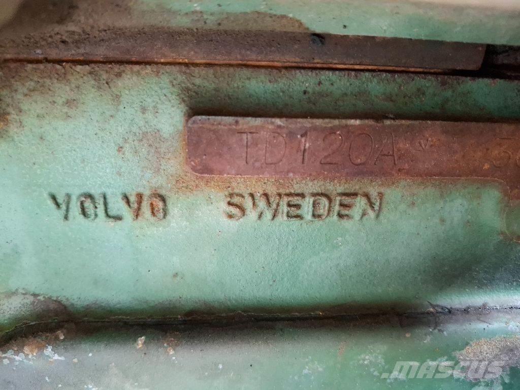 Volvo TD120A 엔진