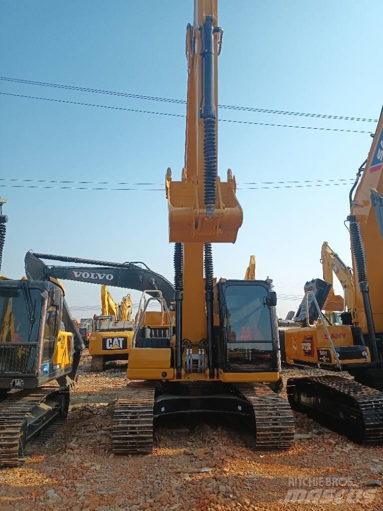 CAT 320 GC 대형 굴삭기 29톤 이상