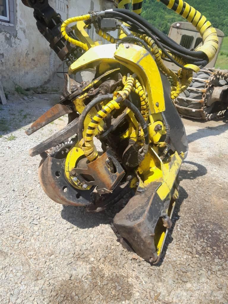 John Deere 1270 D 원목 하베스터