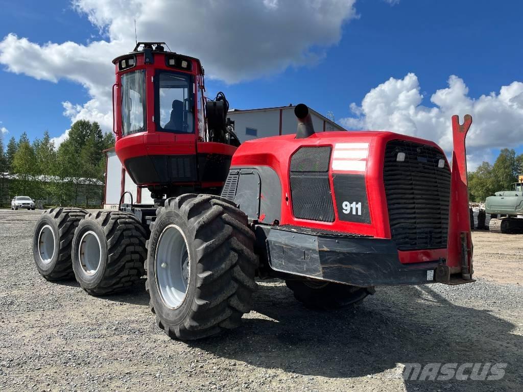 Komatsu 911.6 원목 하베스터