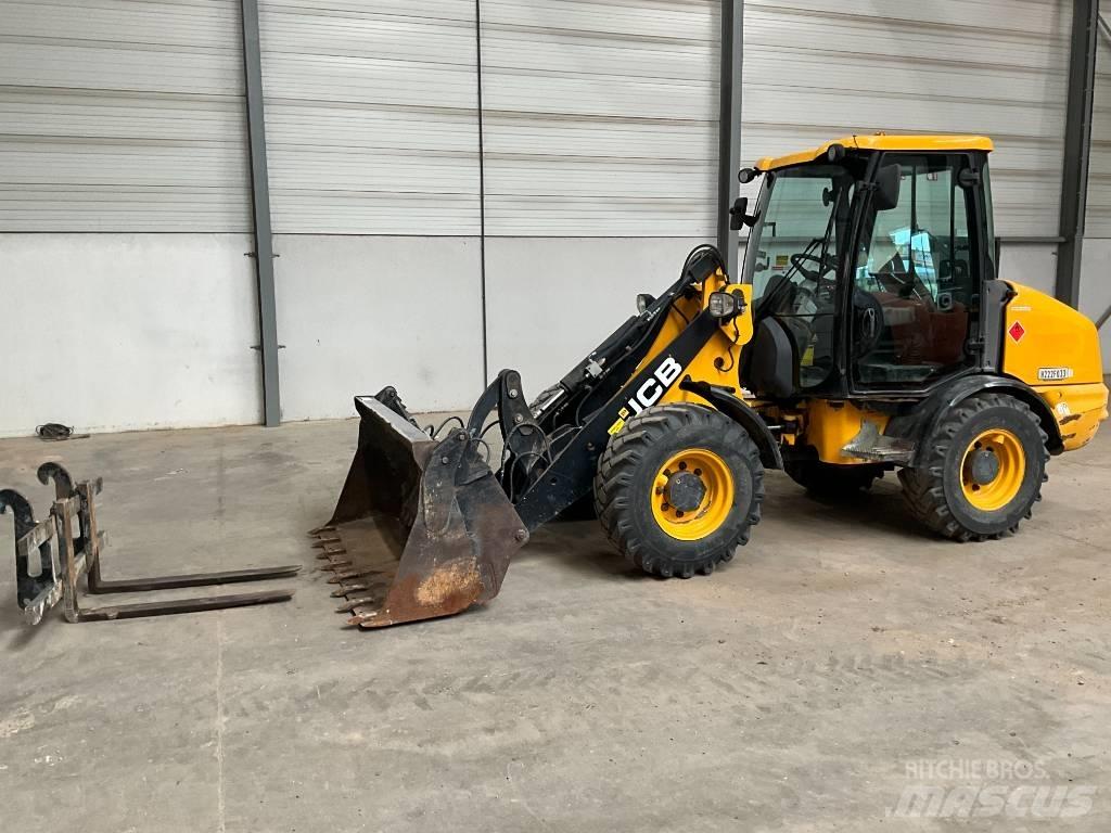JCB 406 B  휠로우더
