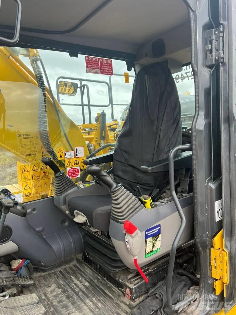 Komatsu PC210LC-11 대형 굴삭기 29톤 이상
