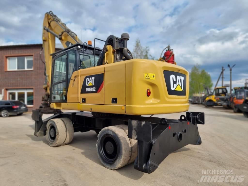 CAT MH 3022 폐기물/산업 처리기