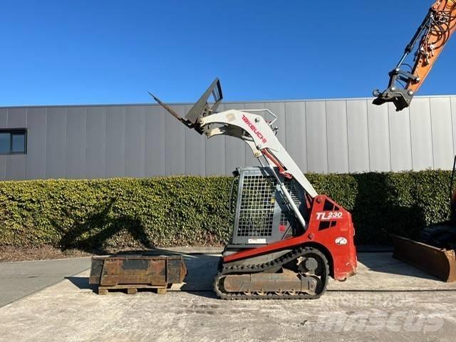 Takeuchi TL 230  스키드로더
