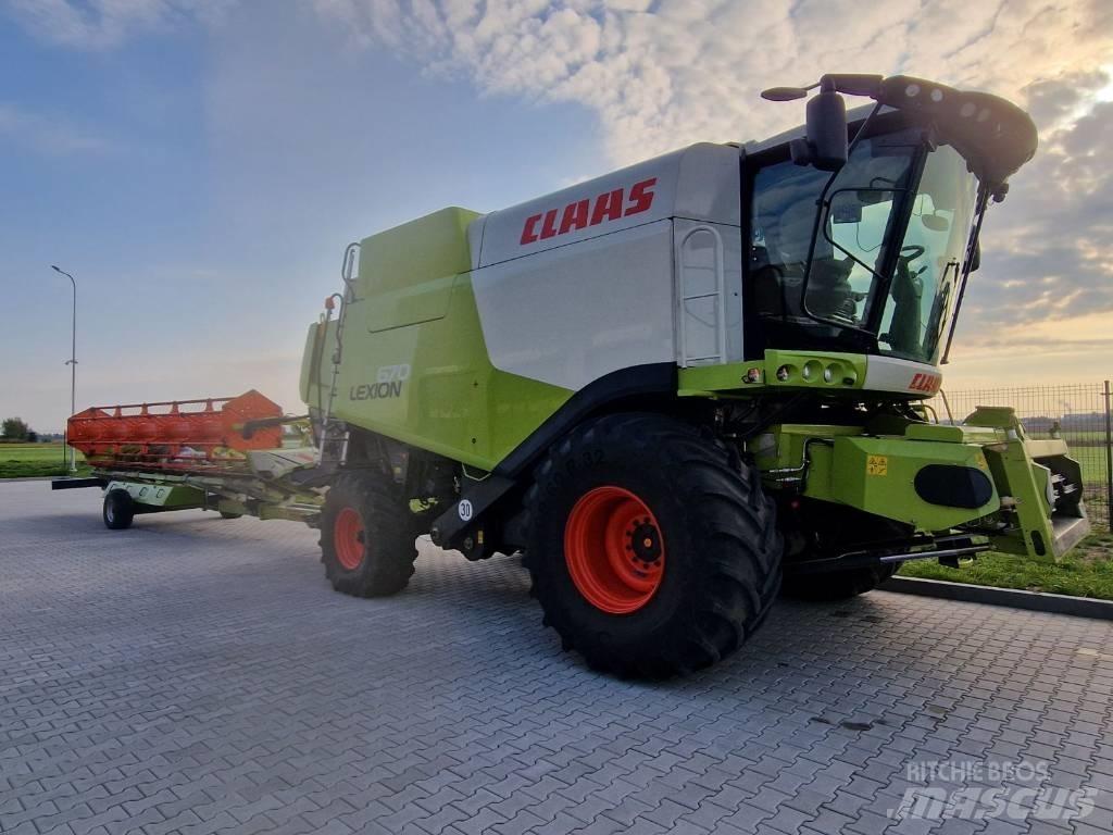 CLAAS Lexion 670 콤바인 수확기