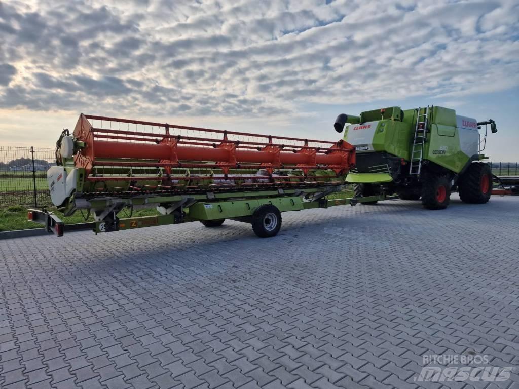 CLAAS Lexion 670 콤바인 수확기