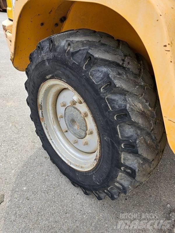 Volvo L 30 B  휠로우더