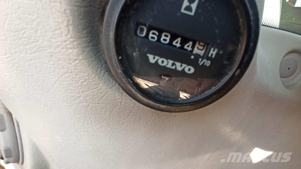 Volvo EC 240 C L 대형 굴삭기 29톤 이상