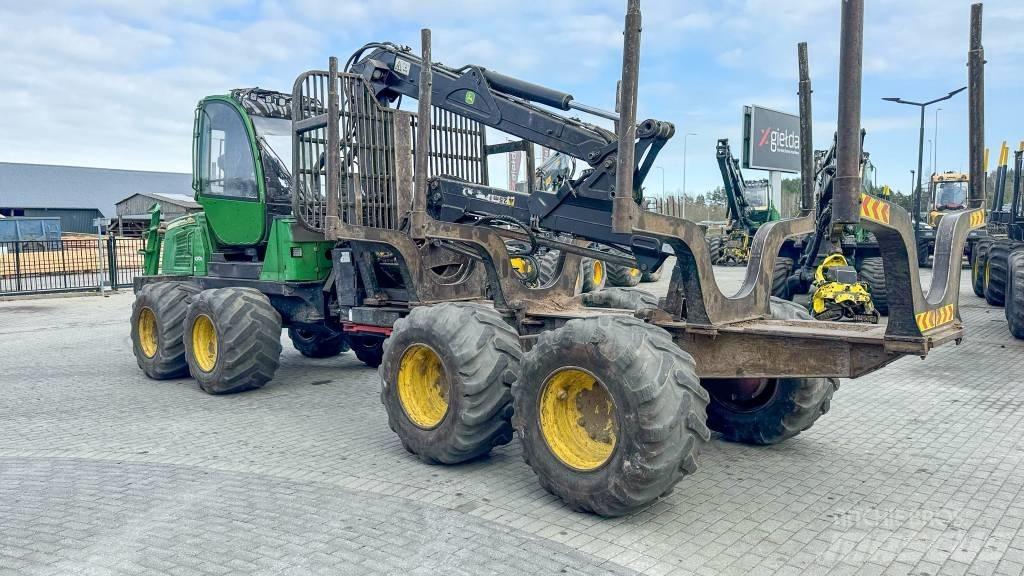 John Deere 1010 E 원목 포워더