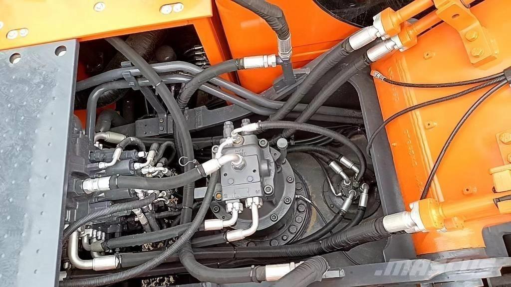 Doosan DX 225 LC 대형 굴삭기 29톤 이상