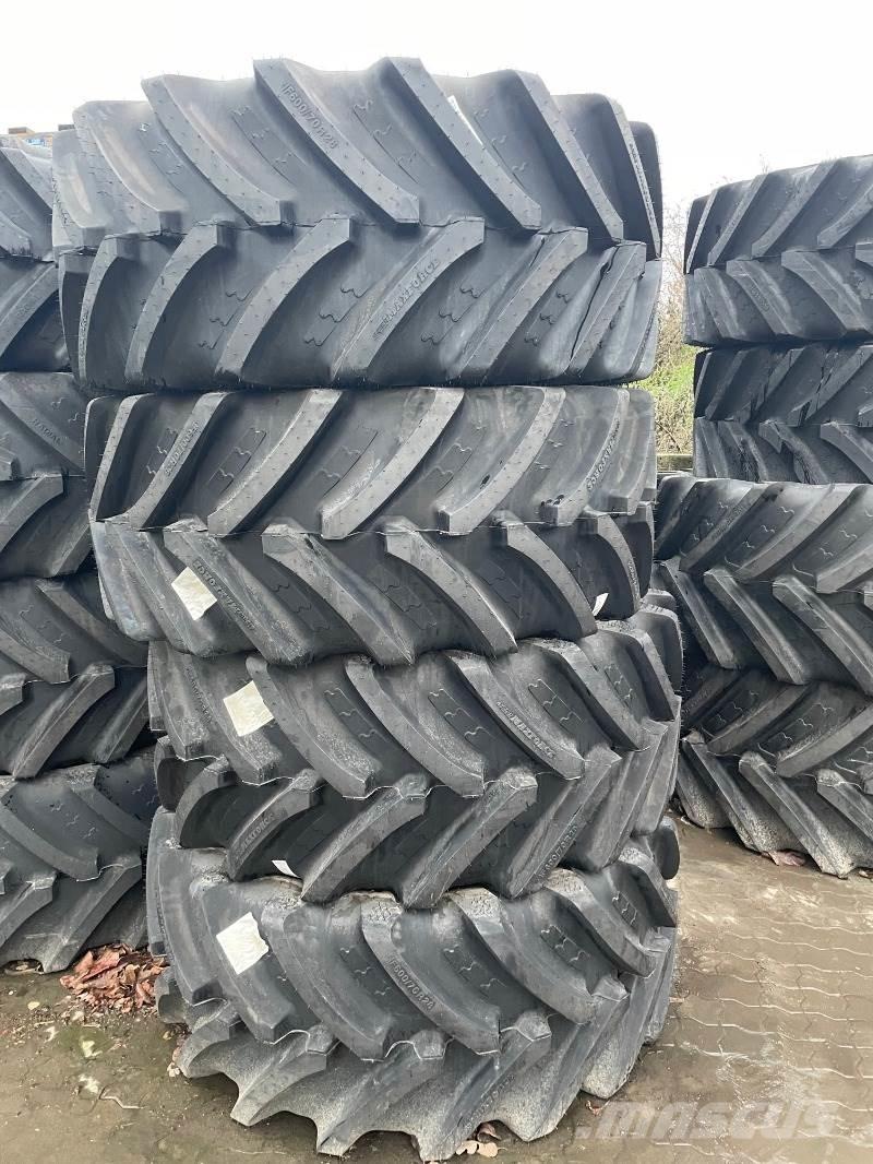 BKT IF 600/70R28 타이어, 휠 및 림