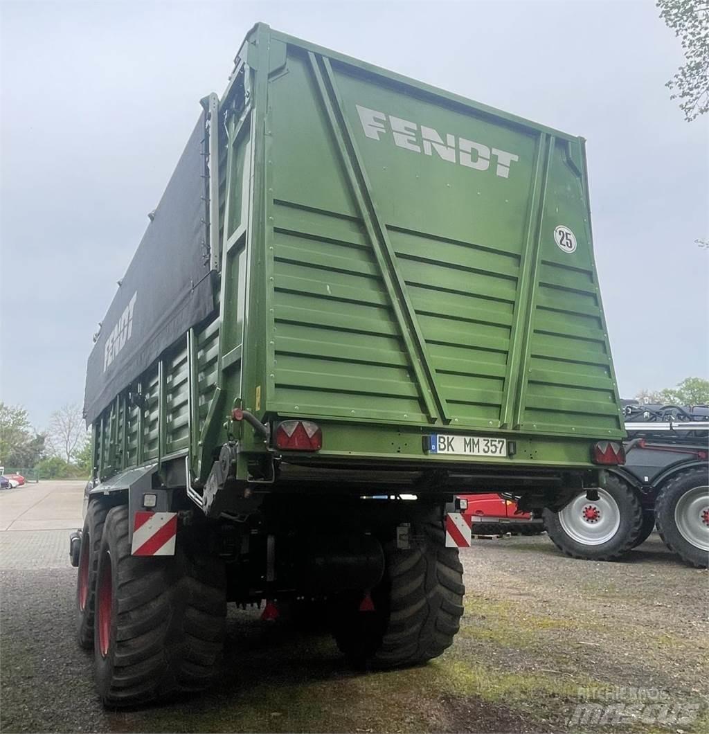 Fendt TIGO 75 XR 자동 적재 트레일러